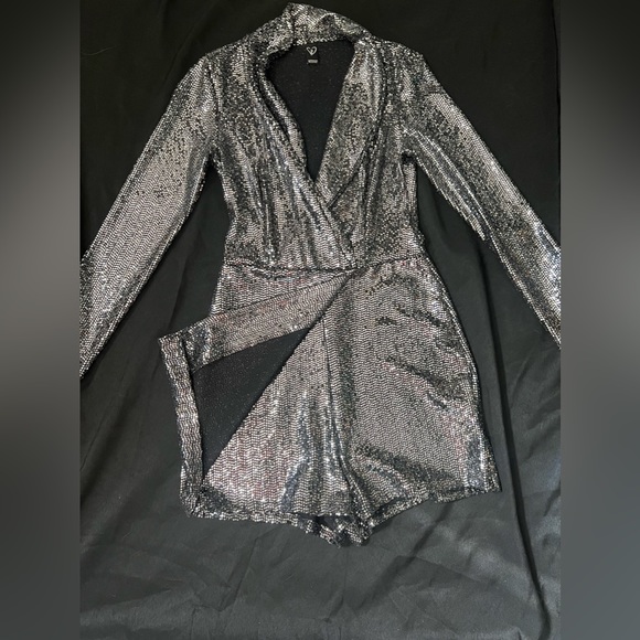 Extra sparkly romper - Picture 3 of 4